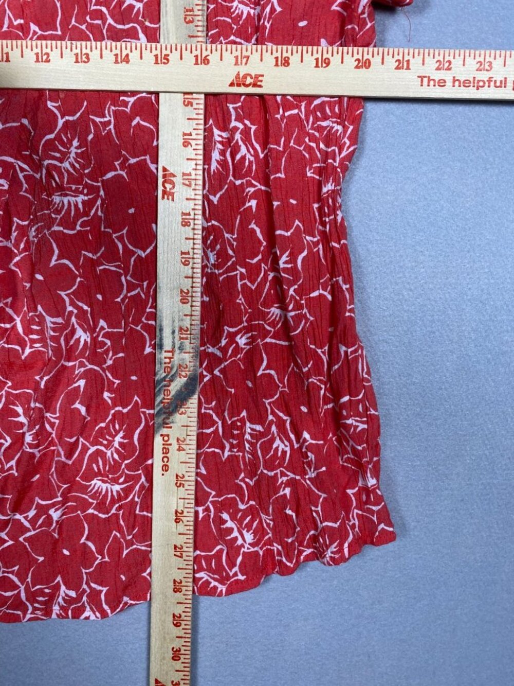 Kim Rogers Womens Red Floral Print V-Neck Top XXL Lightweight Rayon Blend - Picture 6 of 6